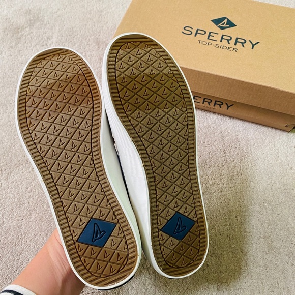 SPERRY Top Sider Classic Sneakers - Picture 10 of 10